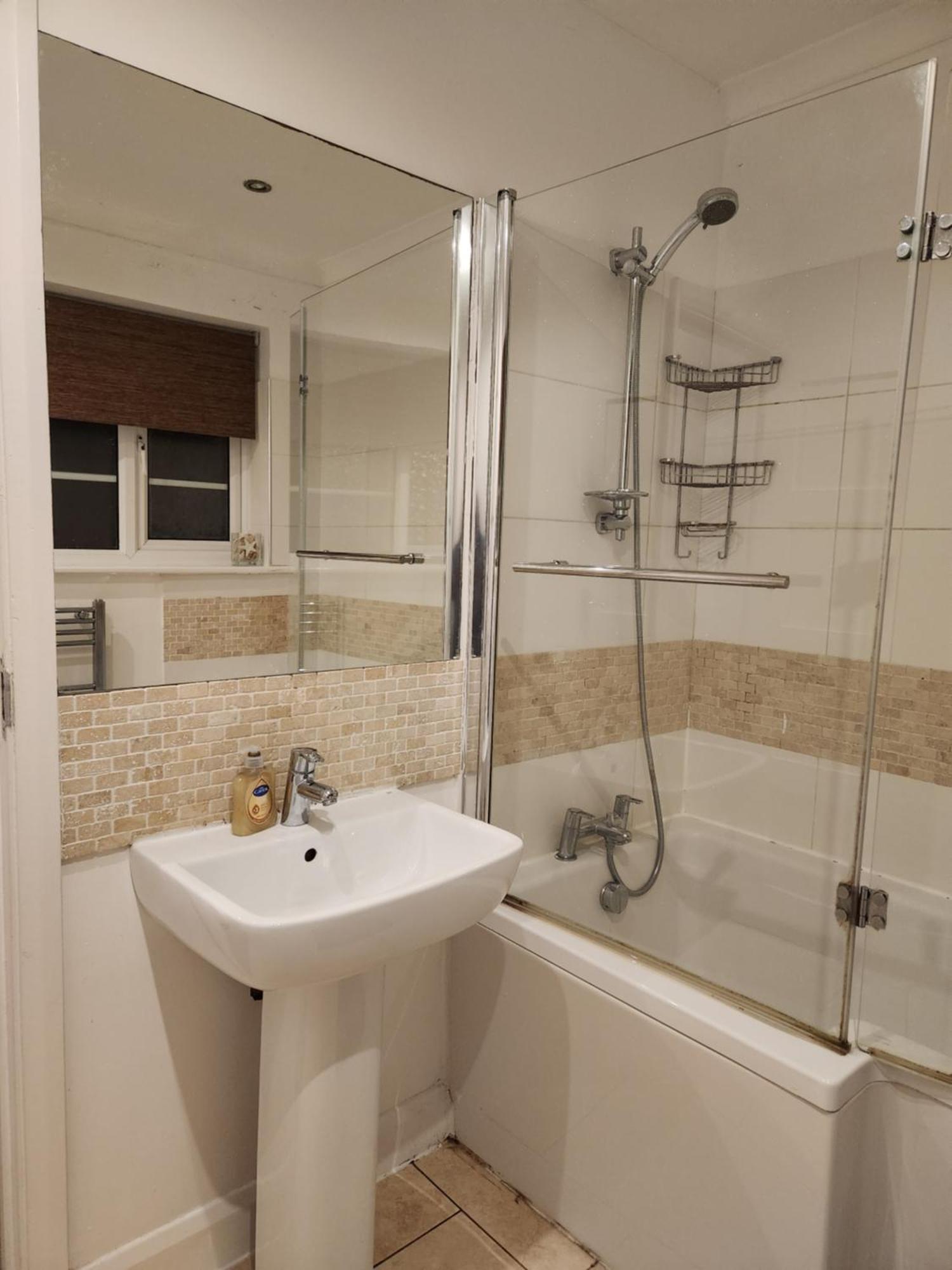 Elmdon House With 4 Spacious Bedrooms To Choose Birmingham Exterior foto